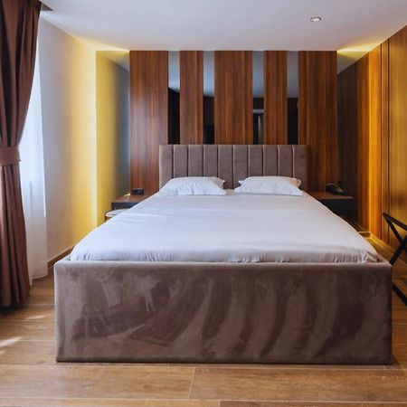 Hotel Solo 127 Prizren Exteriör bild