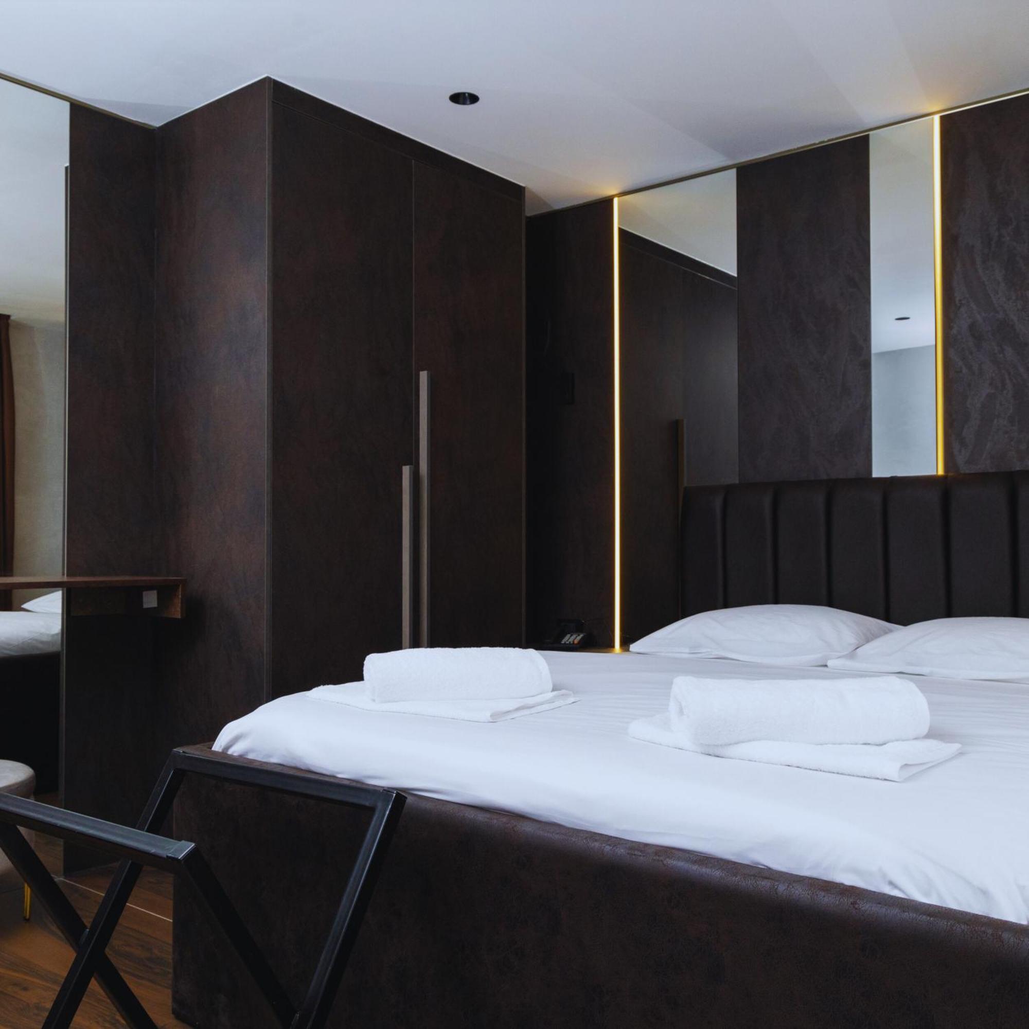 Hotel Solo 127 Prizren Exteriör bild