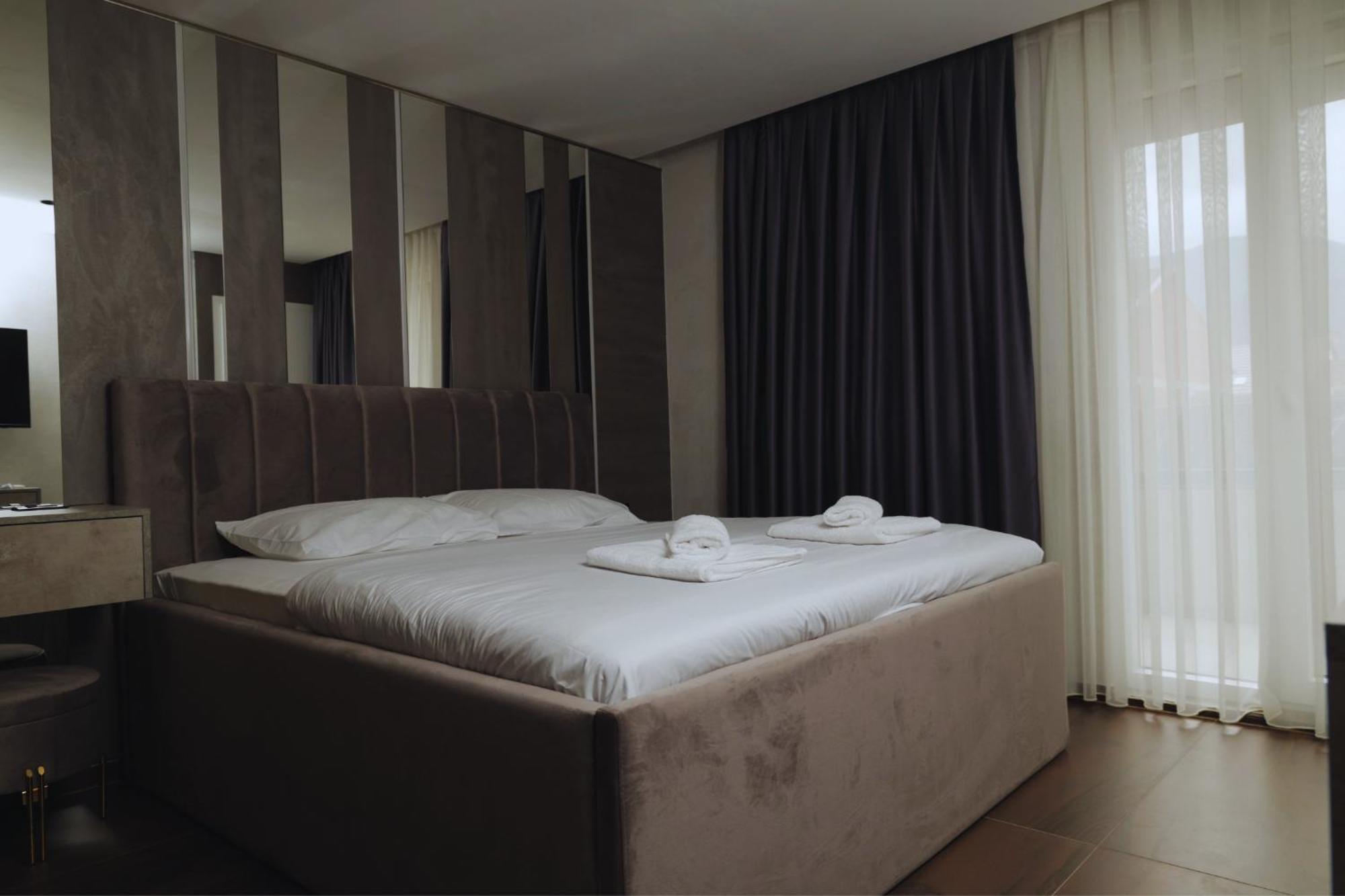 Hotel Solo 127 Prizren Exteriör bild