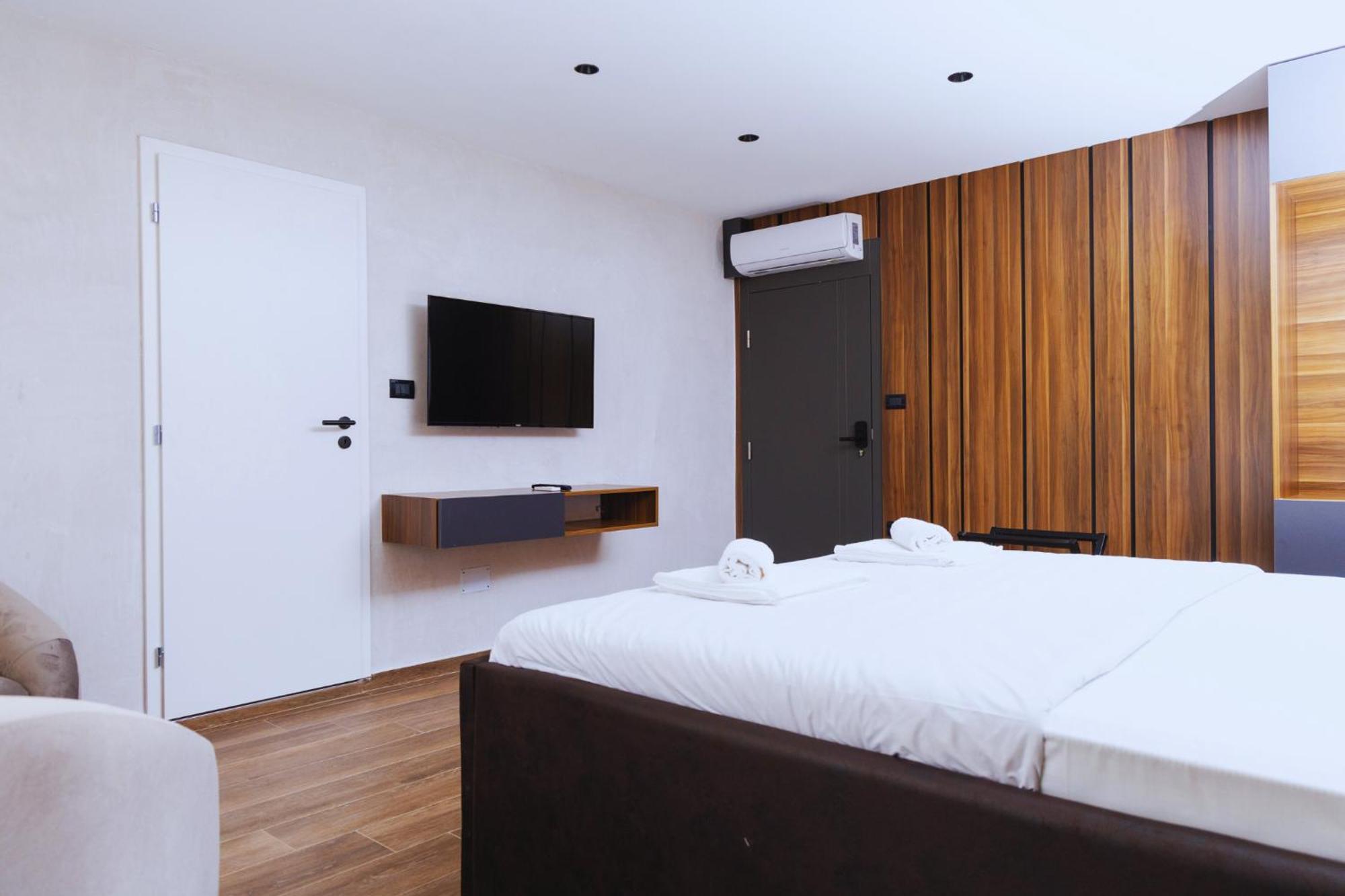Hotel Solo 127 Prizren Exteriör bild